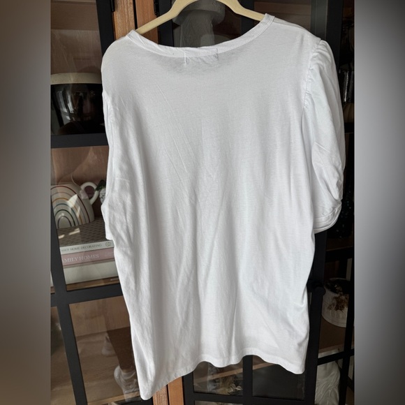 Pomander Place Tuckernuck top White Vesty Puff Short Sleeve Crewneck cotton tee - Picture 7 of 8